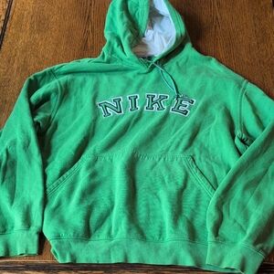 Nike Men's Green Hoodie Sweater